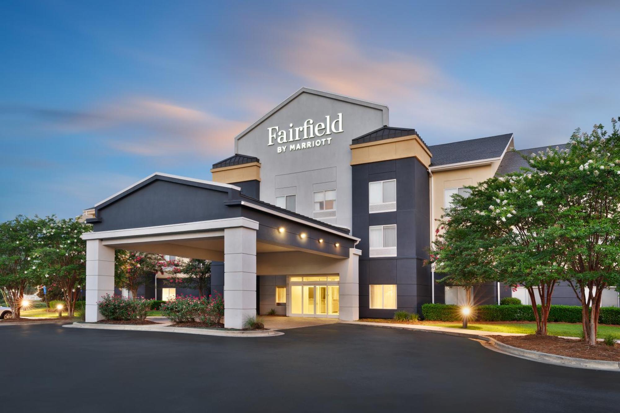 Fairfield Inn & Suites By Marriott Albany Exterior photo